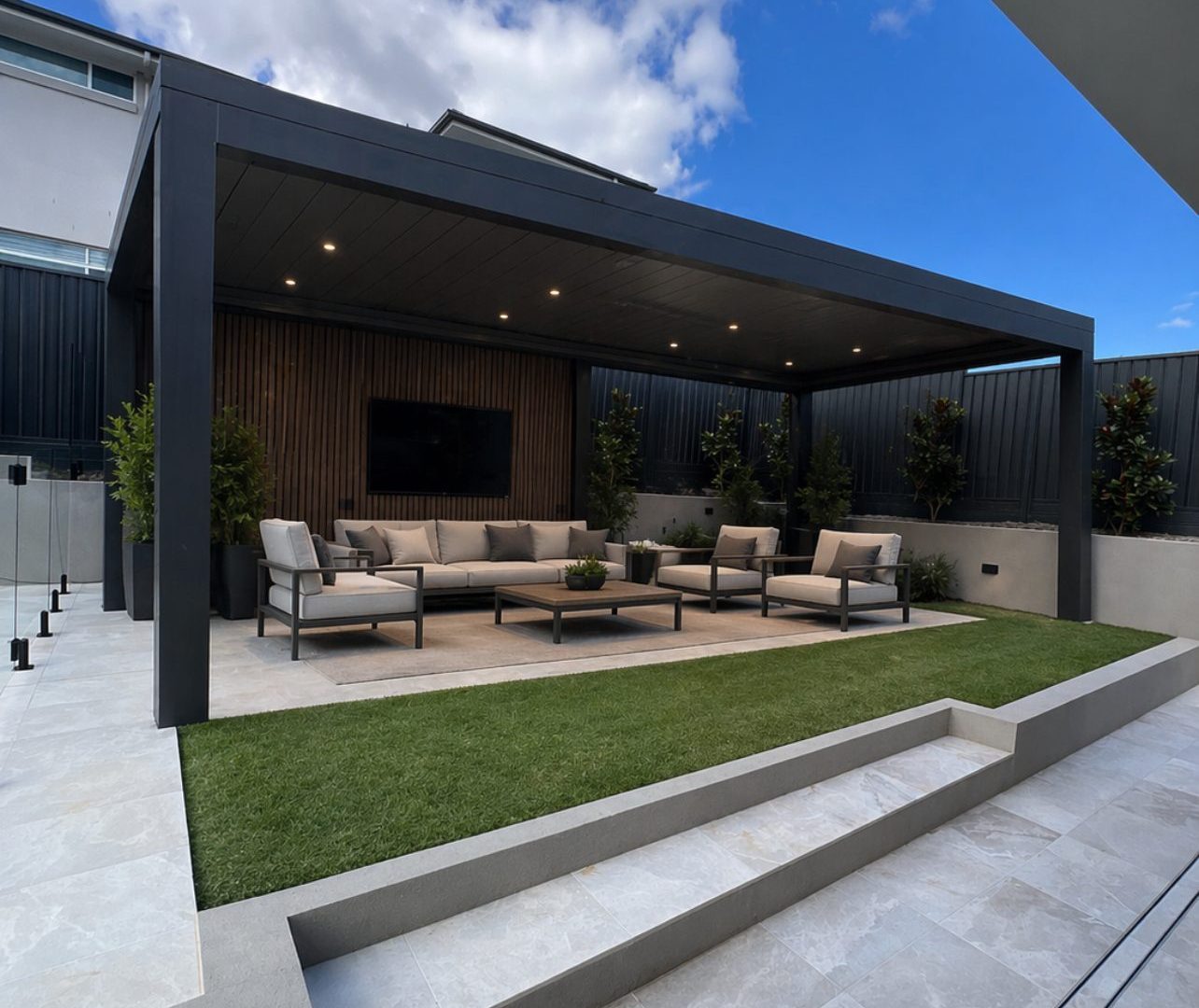 Halcyon House